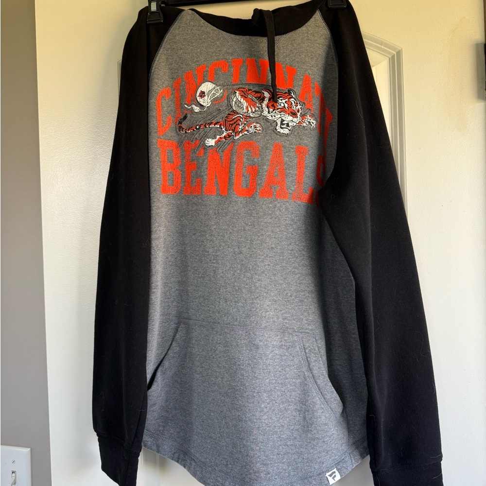 Fanatics Cincinnati Bengals Gray and Black Hoodie